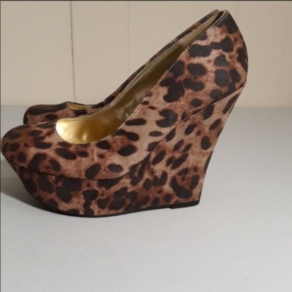 Shoes - Glo Jeans Cheetah Print Wedges size 7.5M